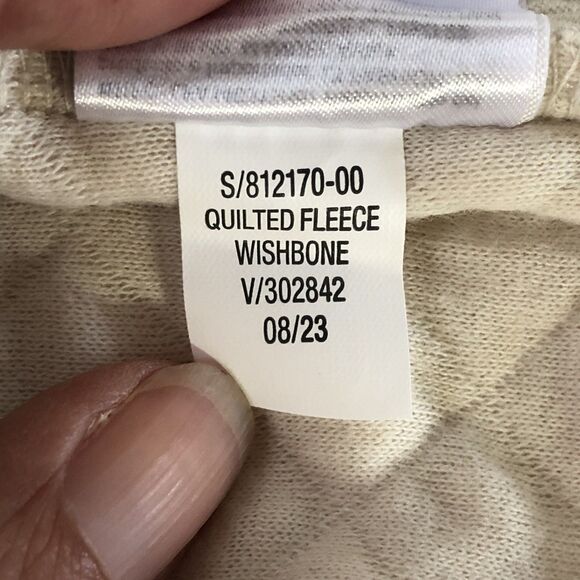 Old Navy Boys Ivory Quilted Fleece Sweater 1/4 Snap Button Size XS (5) - Picture 16 of 16